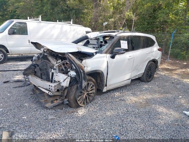 2023 TOYOTA HIGHLANDER XSE 2