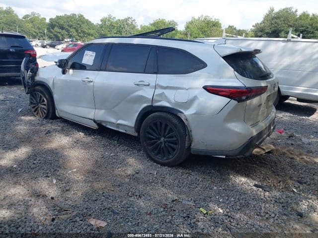 2023 TOYOTA HIGHLANDER XSE 3