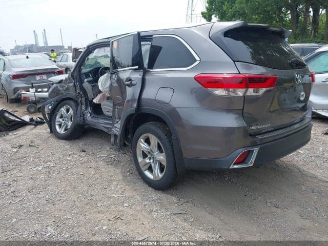 2017 TOYOTA HIGHLANDER LIMITED 3