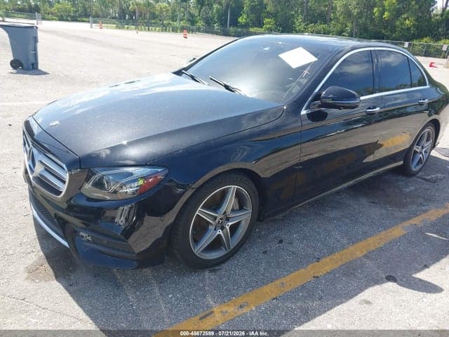 2019 MERCEDES-BENZ E 300 2
