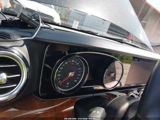 2019 MERCEDES-BENZ E 300 7