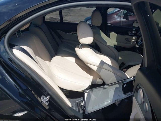 2019 MERCEDES-BENZ E 300 8