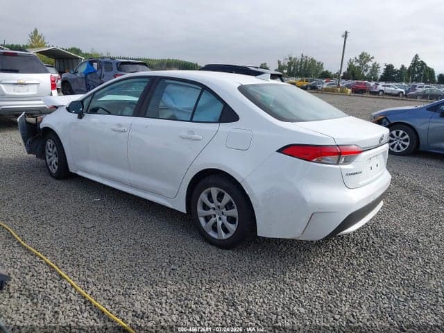 2022 TOYOTA COROLLA LE 3