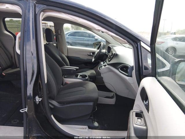 2020 CHRYSLER PACIFICA TOURING 5
