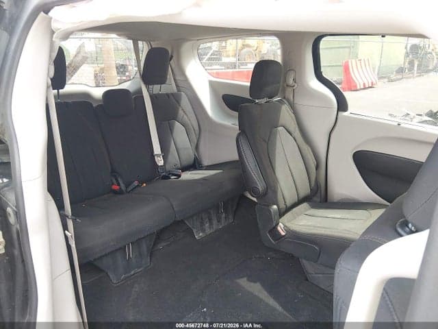 2020 CHRYSLER PACIFICA TOURING 8