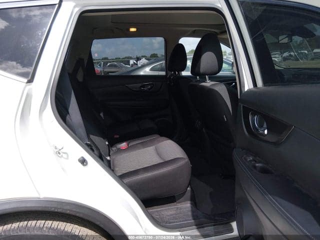 2019 NISSAN ROGUE SV 8