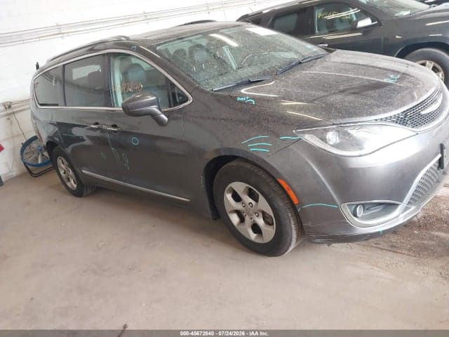 2017 CHRYSLER PACIFICA TOURING-L PLUS 1