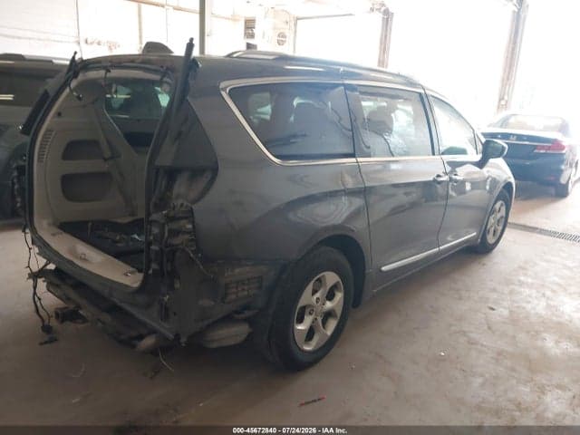 2017 CHRYSLER PACIFICA TOURING-L PLUS 4