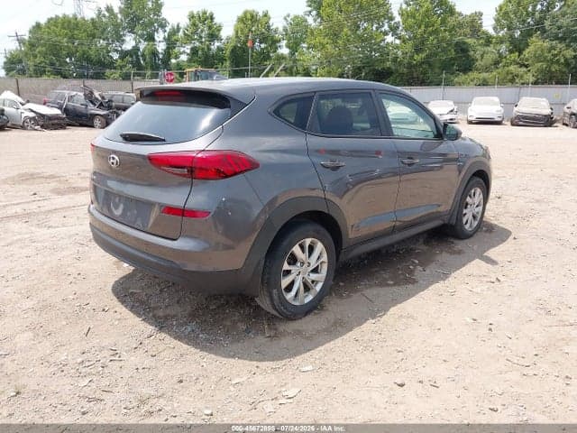2020 HYUNDAI TUCSON SE 4