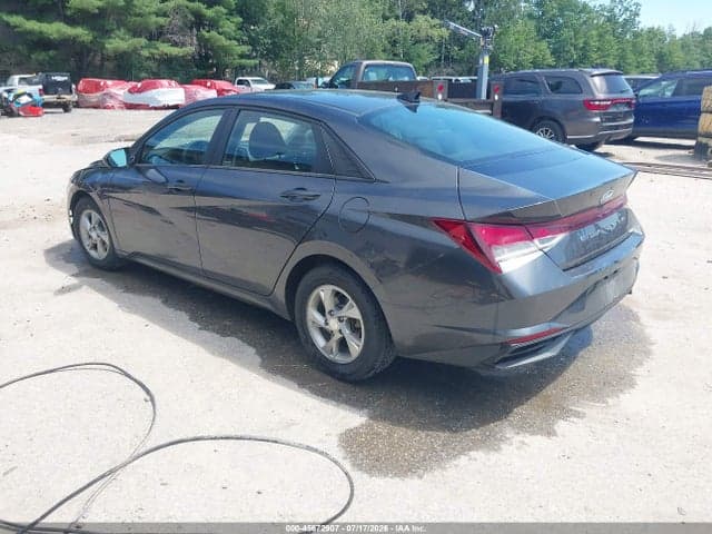 2023 HYUNDAI ELANTRA SE 3