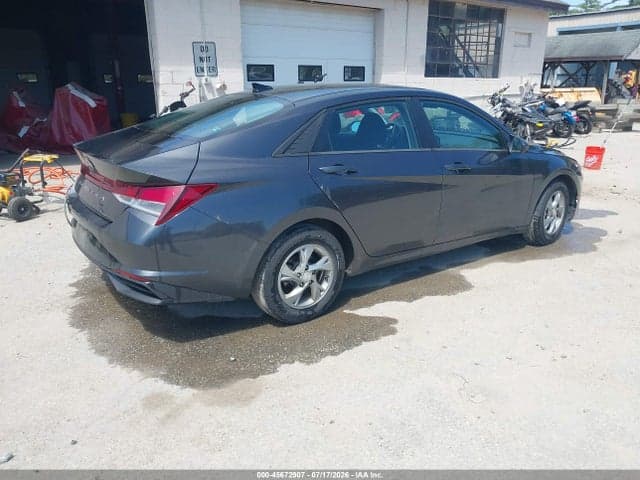 2023 HYUNDAI ELANTRA SE 4