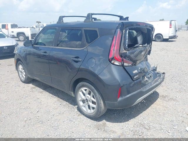 2023 KIA SOUL LX 3