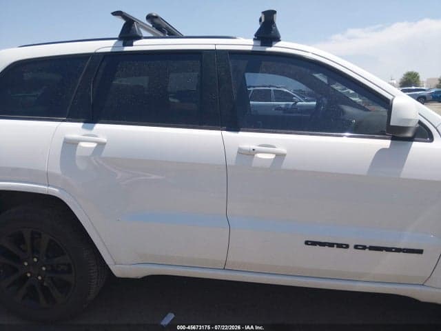 2017 JEEP GRAND CHEROKEE ALTITUDE 12
