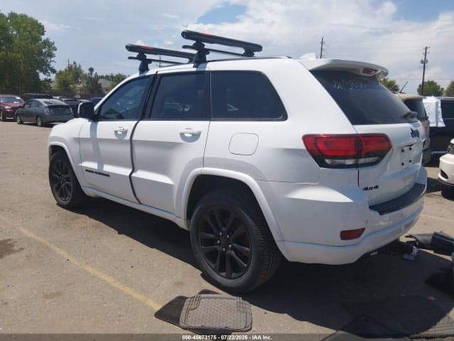 2017 JEEP GRAND CHEROKEE ALTITUDE 3