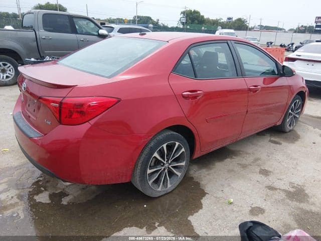 2018 TOYOTA COROLLA XSE 4