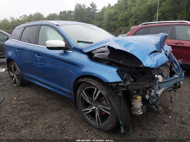 2017 VOLVO XC60 T6 R-DESIGN 1