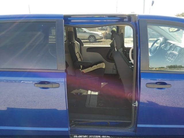 2019 DODGE GRAND CARAVAN SE 8