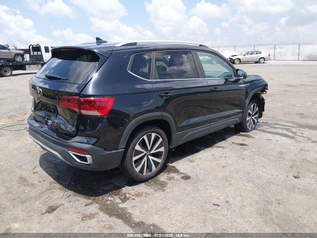 2024 VOLKSWAGEN TAOS 1.5T SE 4