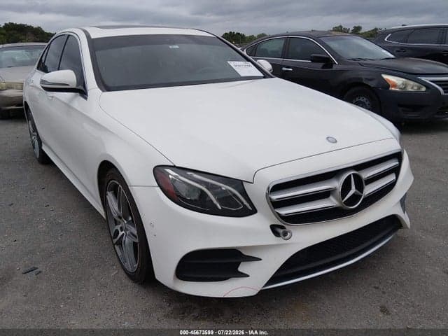 2017 MERCEDES-BENZ E 300 1
