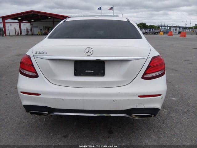 2017 MERCEDES-BENZ E 300 16