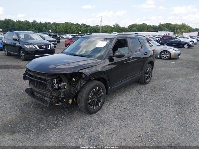 2023 CHEVROLET TRAILBLAZER FWD LT 2
