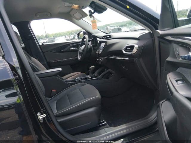 2023 CHEVROLET TRAILBLAZER FWD LT 5
