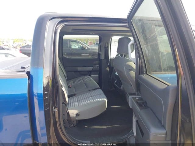 2023 FORD F-150 XLT 8