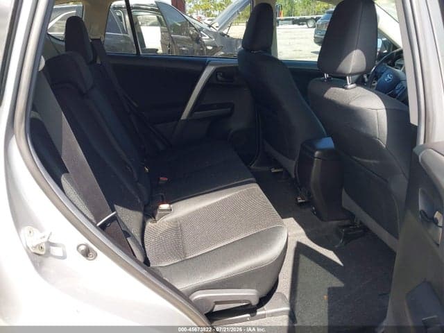 2018 TOYOTA RAV4 LE 8