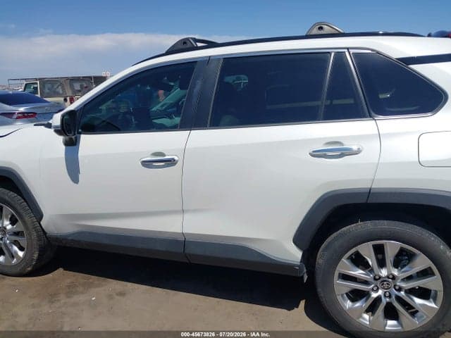 2022 TOYOTA RAV4 LIMITED 14