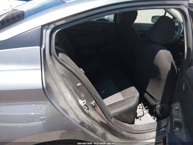 2024 NISSAN VERSA 1.6 S 8