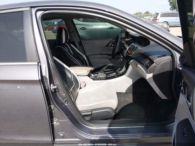 2017 HONDA ACCORD EX 5