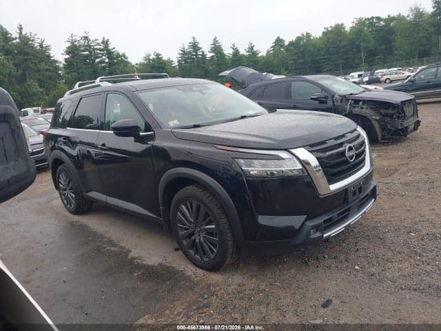 2022 NISSAN PATHFINDER SL 4WD