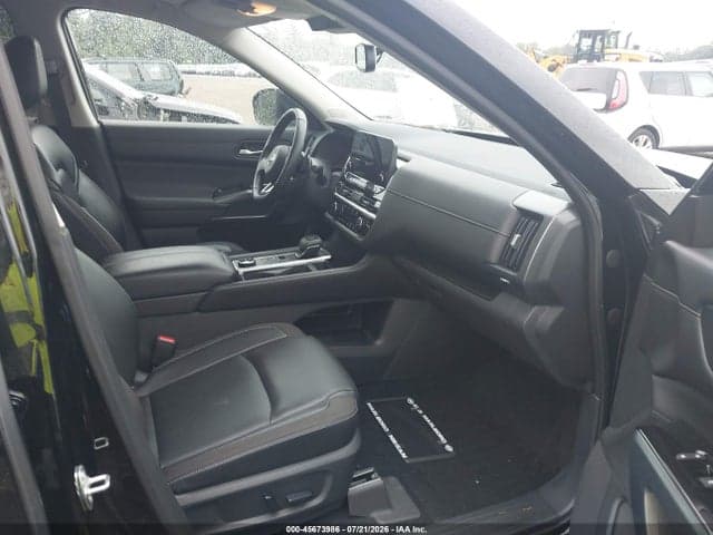 2022 NISSAN PATHFINDER SL 4WD 5