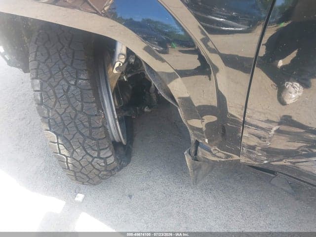 2024 TOYOTA TACOMA SR5 12