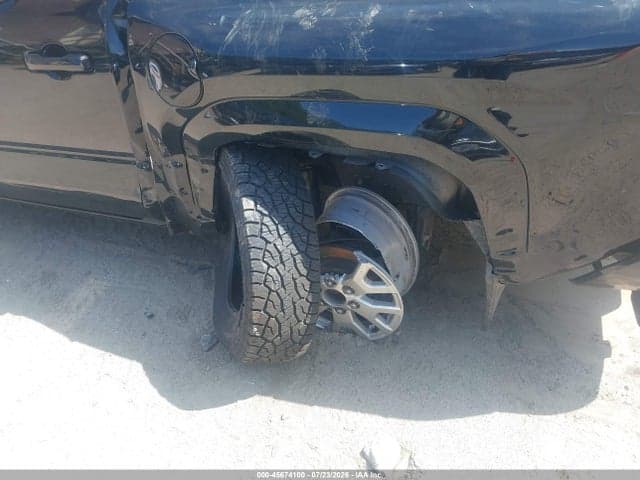 2024 TOYOTA TACOMA SR5 6