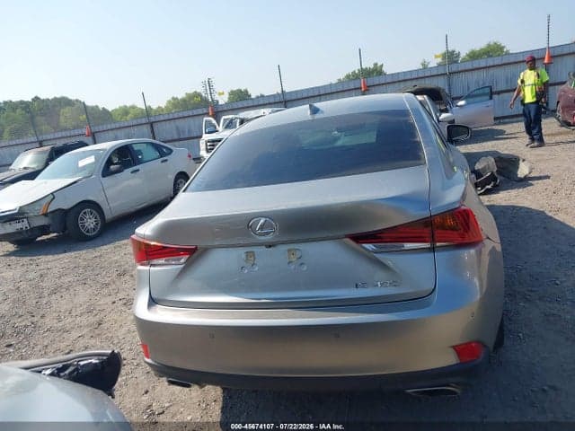 2018 LEXUS IS 300 16