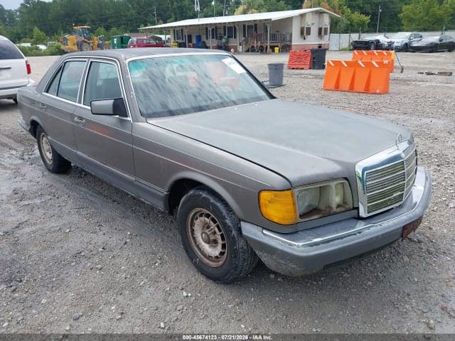 1984 MERCEDES-BENZ 300 SD