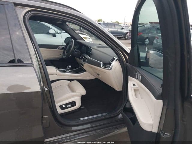 2022 BMW X5 PHEV XDRIVE45E 5