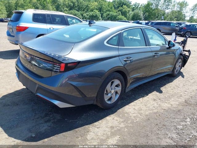 2025 HYUNDAI SONATA SE 4