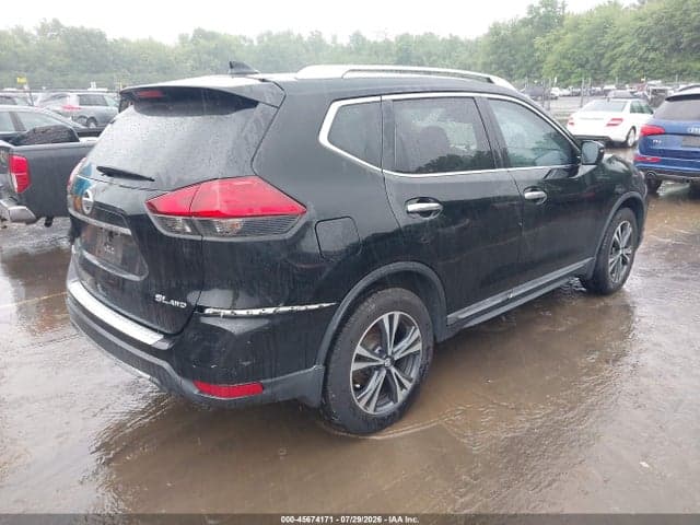 2017 NISSAN ROGUE SL 4