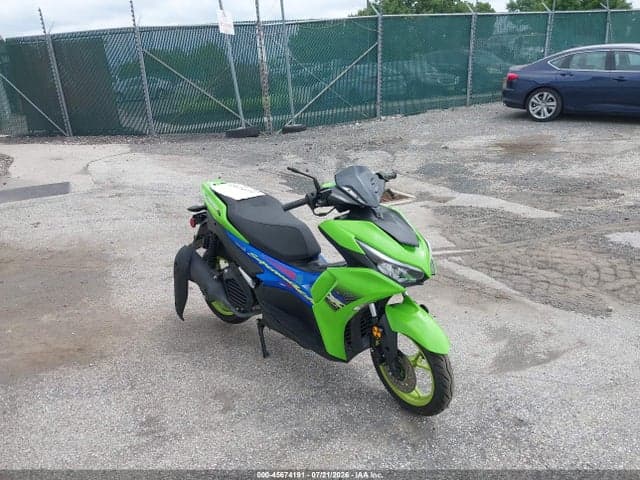2025 2005 RTV900R - 1