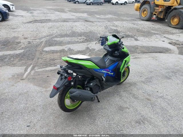 2025 2005 RTV900R 4