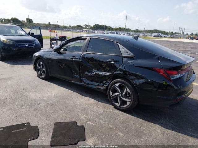 2023 HYUNDAI ELANTRA SEL 3