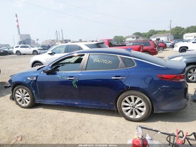 2018 KIA OPTIMA S 14