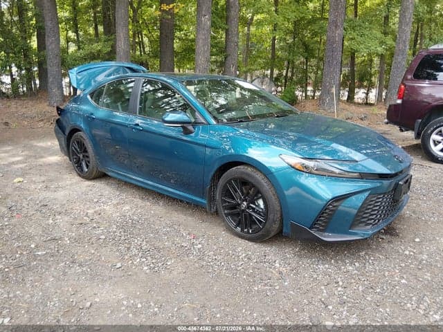 2026 TOYOTA CAMRY SE 1