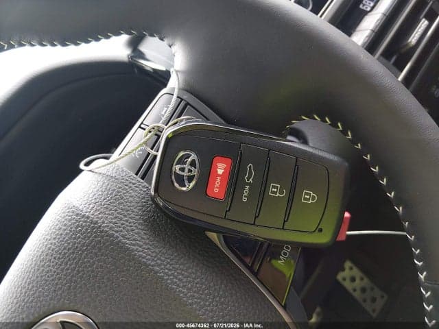 2026 TOYOTA CAMRY SE 11