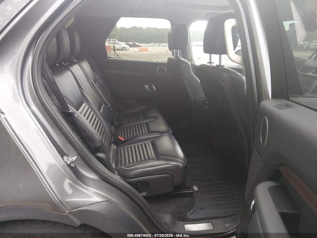 2017 LAND ROVER DISCOVERY HSE 8