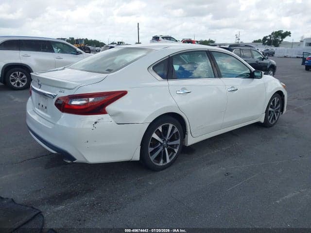 2017 NISSAN ALTIMA 2.5 SR 4