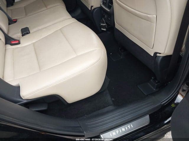 2019 INFINITI QX50 ESSENTIAL 8