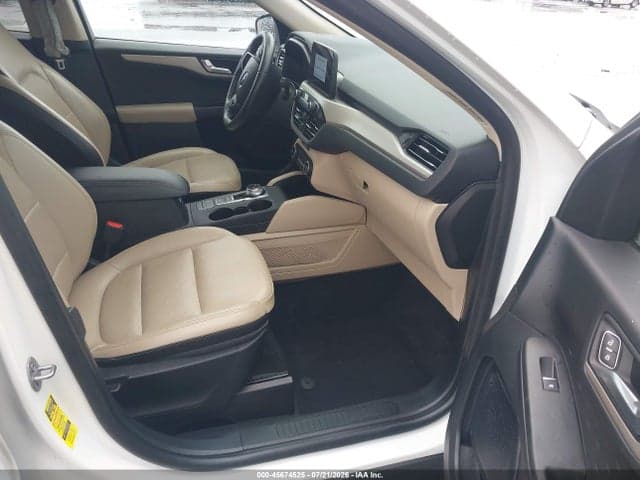 2020 FORD ESCAPE SEL 5